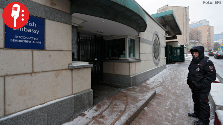 Detienen a guardia ruso de Embajada británica por presunto espionaje