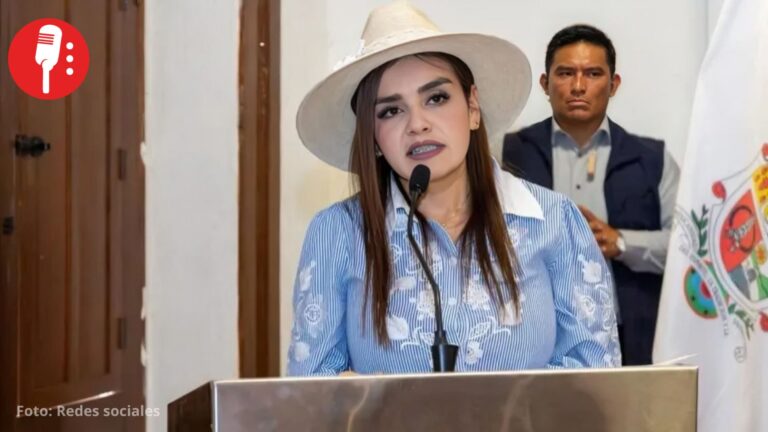 Grecia Quiroz dicen que no se ha negado a entregar celulares de Carlos Manzo