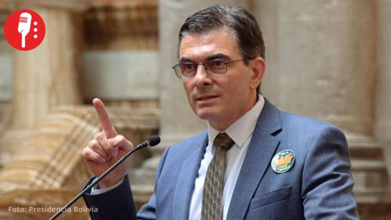 Paz quita subsidio al diésel en Bolivia y pide aguantar el golpe económico