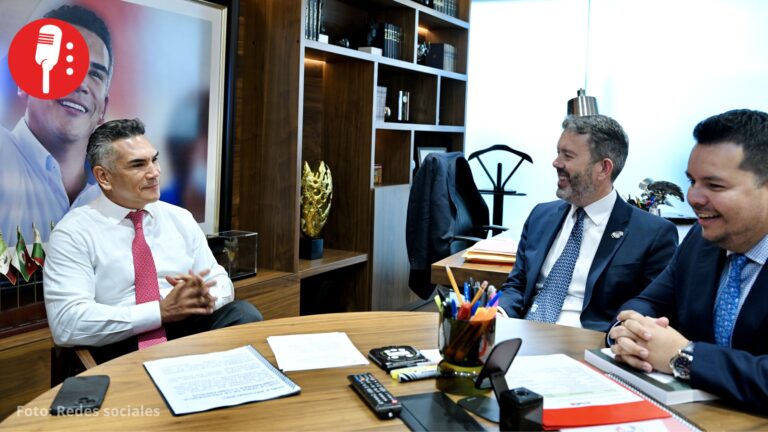 Alito Moreno se reúne con Larry Rubin después de invitarlo al Senado