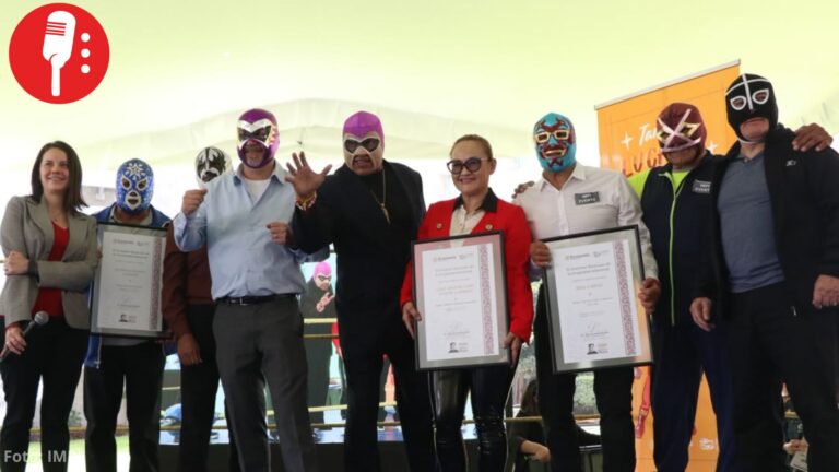 El IMPI se pone la máscara y entrega 25 marcas a leyendas de la lucha libre
