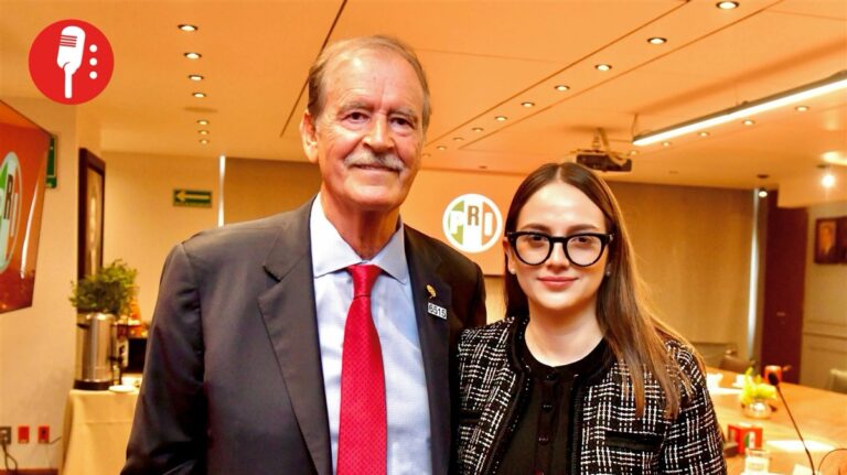 Vicente Fox y Tania Larios protagonizan encuentro en el PRI