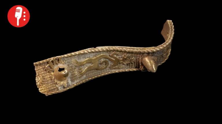México recupera un brazalete prehispánico de oro que estaba en Estados Unidos