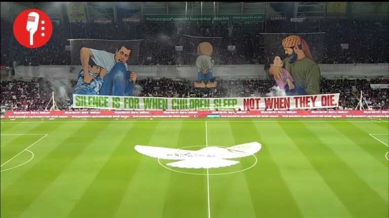 Konyaspor llena su tribuna de ternura y dolor por los niños de Palestina