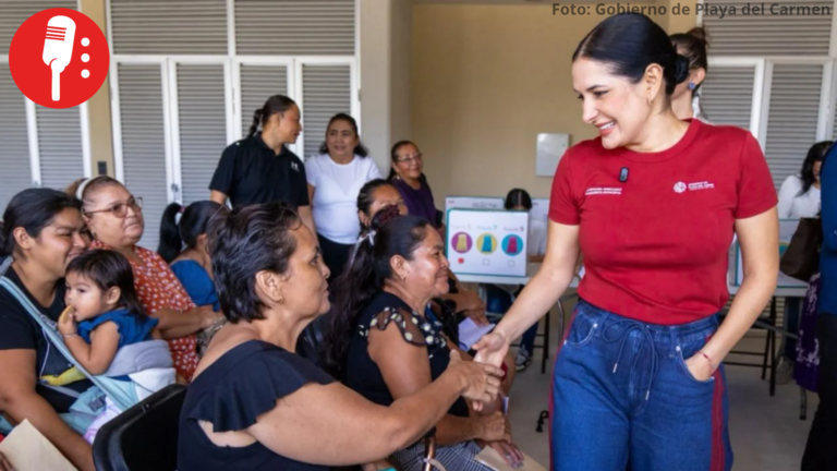 Entregan máquinas de coser a más de 600 mujeres de Playa del Carmen