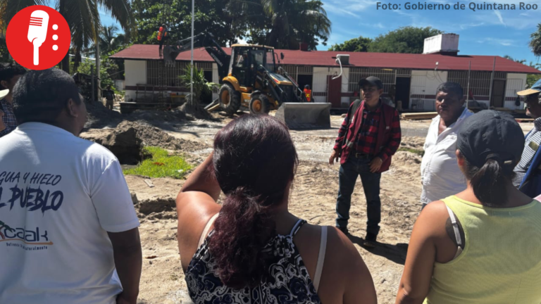 IFEQROO atiende a la comunidad escolar de la telesecundaria Othón P. Blanco en Xcalak