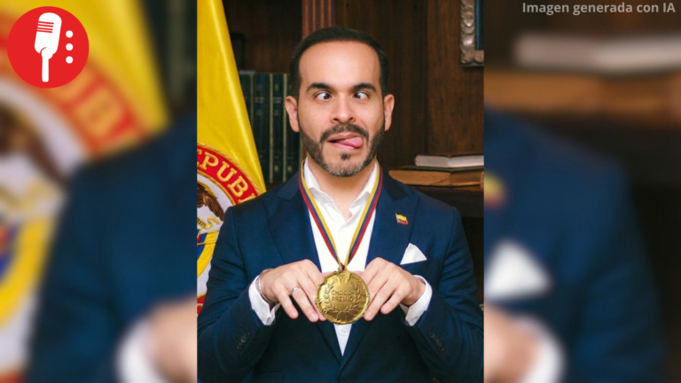 De La Espriella recibe premio recién fabricado y lo vende como hazaña