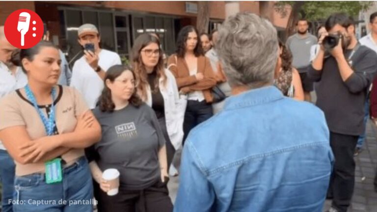 Estudiantes del ITESO abuchean a Pablo Lemus y le exigen respuestas por el agua sucia en Jalisco