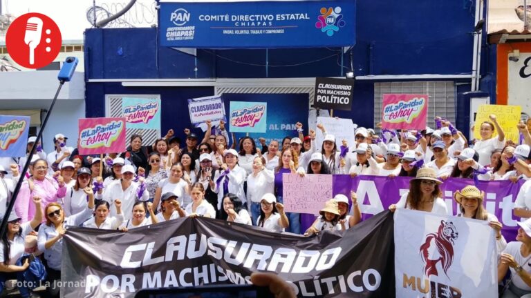 Mujeres de Chiapas protestan contra el PAN por impugnar la paridad electoral de 2027