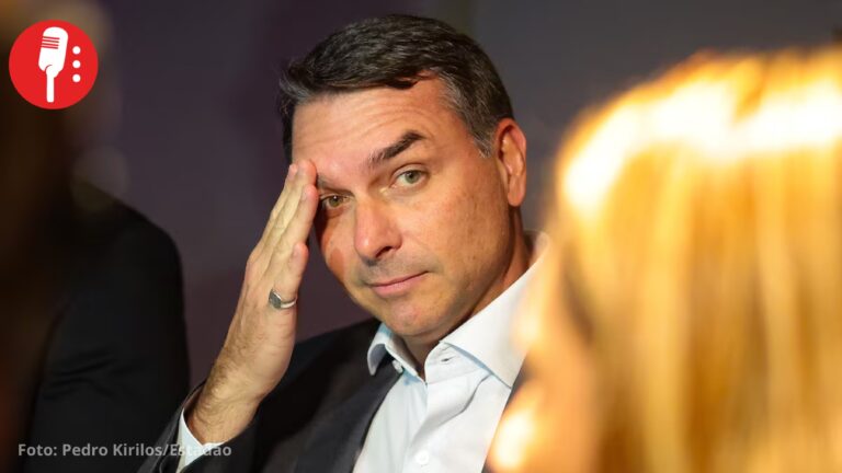 Flávio Bolsonaro borra mensajes en los que se burlaba de beneficiarios de programas sociales