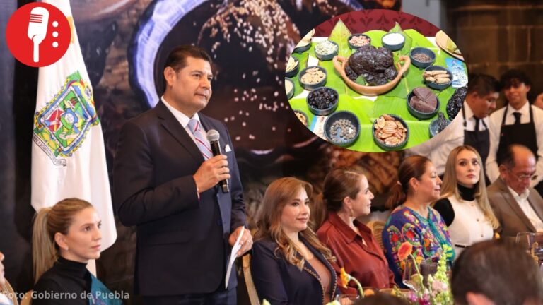 Puebla rinde homenaje a cocineras del mole poblano y alista Tianguis Turístico 2027