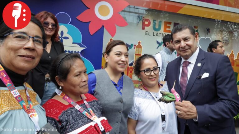 Más de 50 artesanos poblanos muestran su talento en Punto México en la CDMX