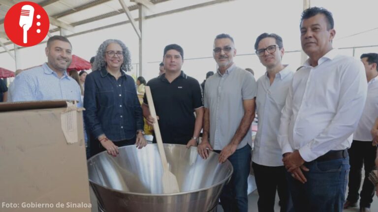 Entregan 176 equipos a 55 emprendedores de Badiraguato, Sinaloa