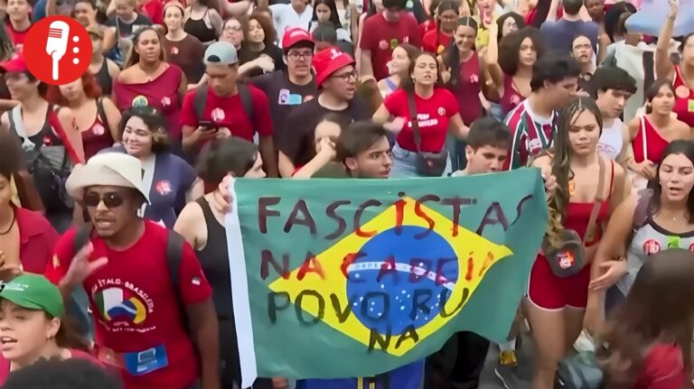 Mar rojo en Río: miles de estudiantes marchan contra Flávio Bolsonaro